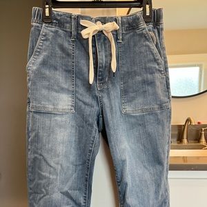 Judy Blue Jogger Jeans Size 5/27